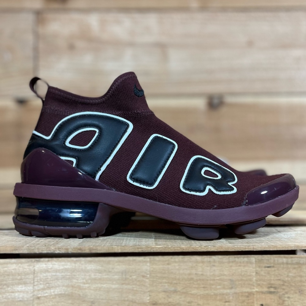Nike Airquent, Womens 7.5, Burgundy Black & White